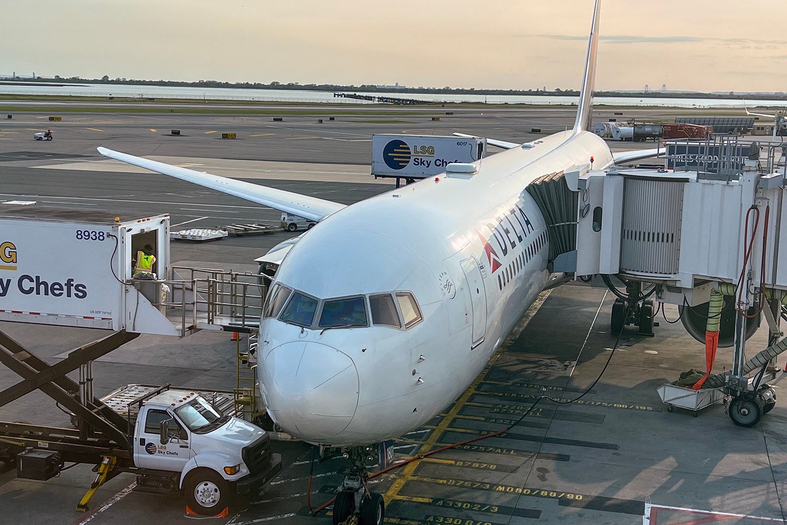 How to plan your Delta SkyMiles Medallion qualification strategy for 2025