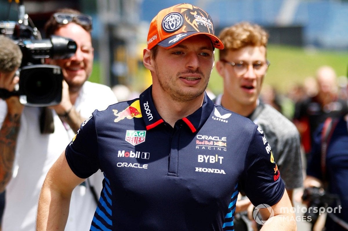 Ben Hunt: Verstappen stays at Red Bull, but why didn't he just say it the first time?