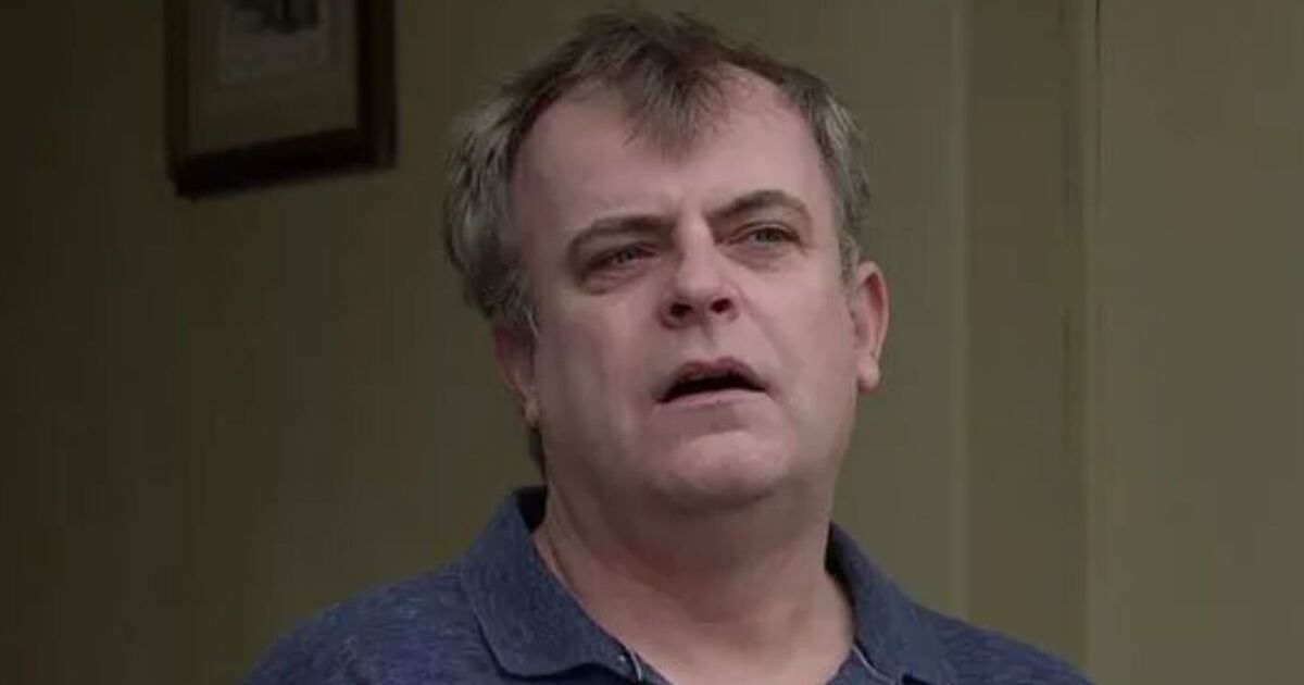 Coronation Street fans 'figure out' Steve McDonald's new romantic interest as sparks fly