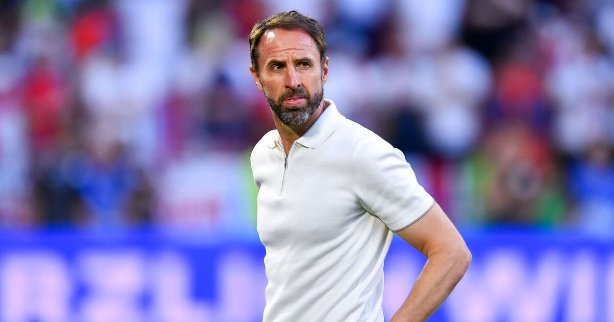 Ex-England boss tells Gareth Southgate to play 'world's best' - 'It'll be frowned upon'