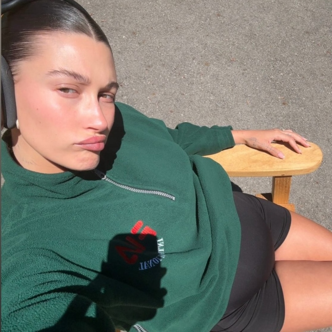  Hailey Bieber's Latest Pregnancy Struggle Is So Relatable 