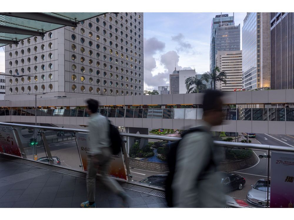 Hong Kong Stumbles in Its Own Key Test as a Global Financial Hub