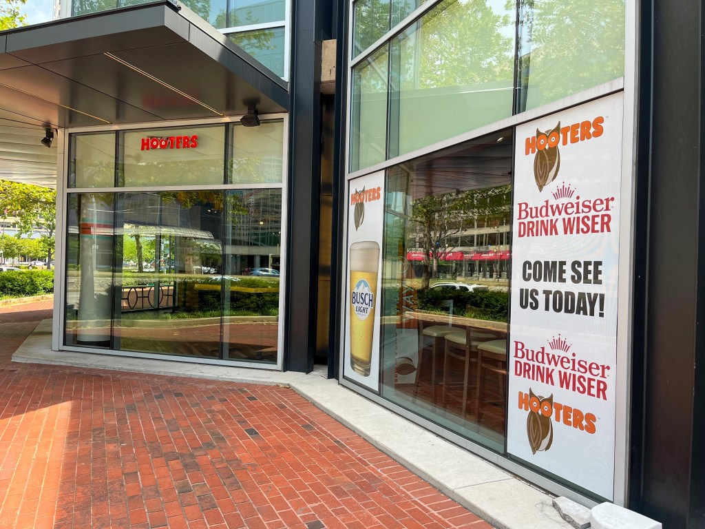 Hooters closes at Harborplace amid lawsuit, wave of shutdowns for the chain