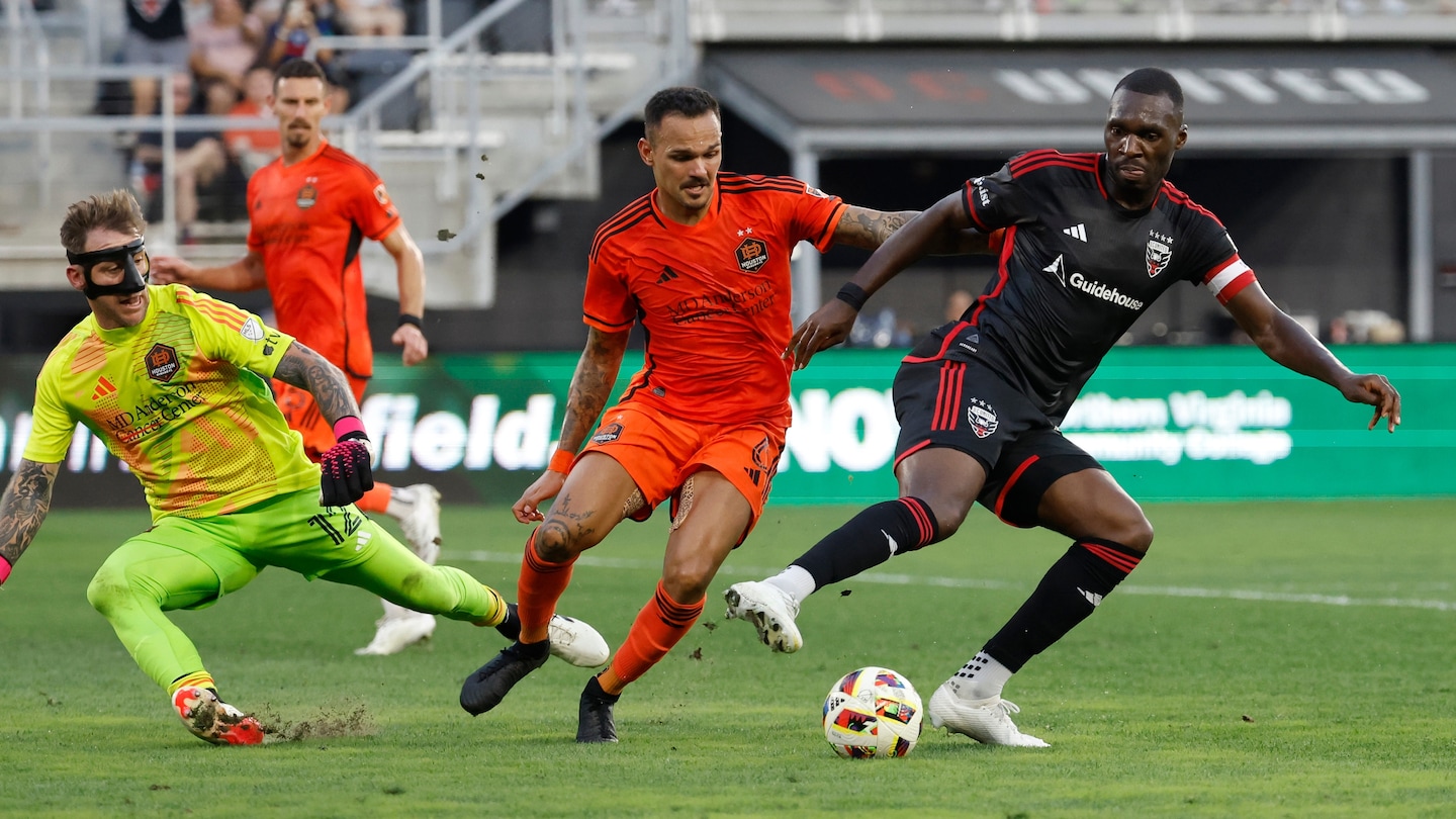 In his return, Ben Olsen and the Dynamo leave no doubt vs. D.C. United