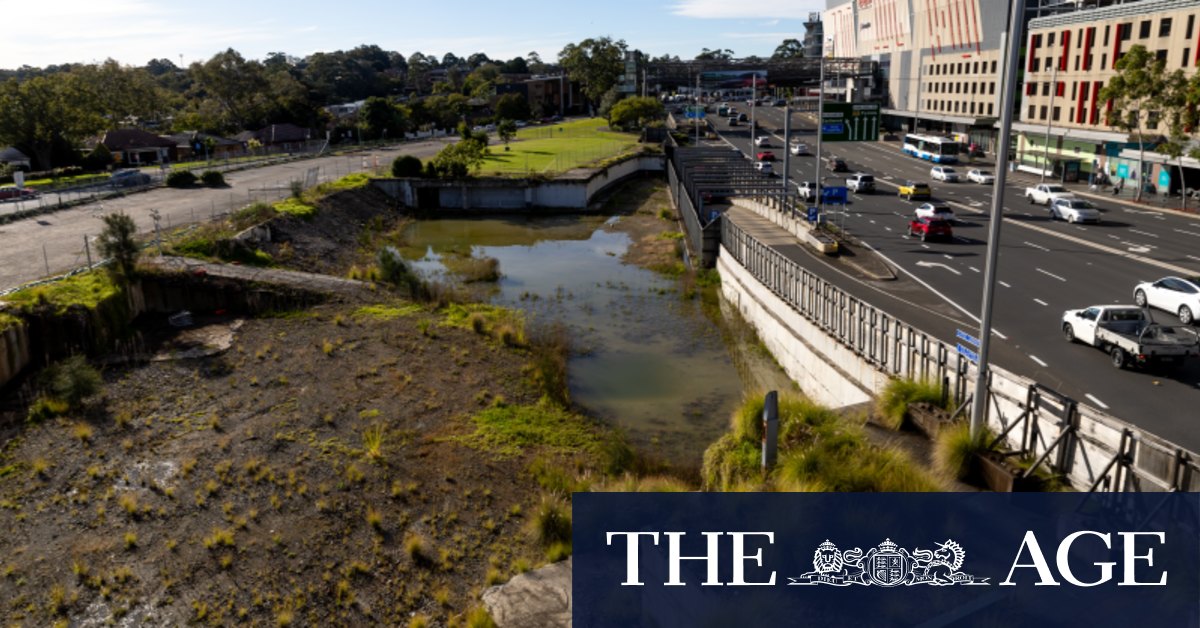 Inside the $14 million battle to fix a northern Sydney hole in the ground