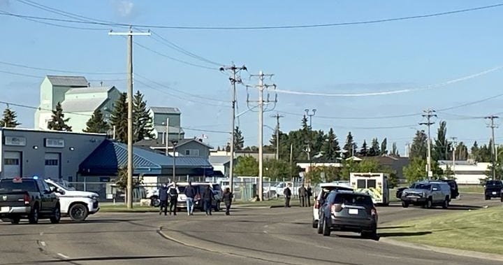 Leduc road closed as major police presence seen in city