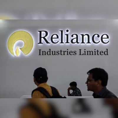 Mcap of 9 of top-10 most valued firms jumps Rs 2.89 trn, Reliance shines