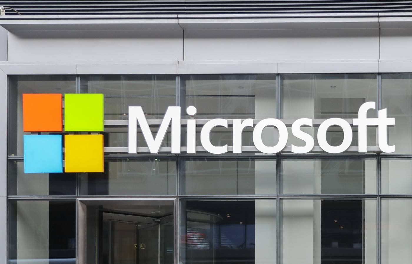 Microsoft informs customers that hackers spied on emails