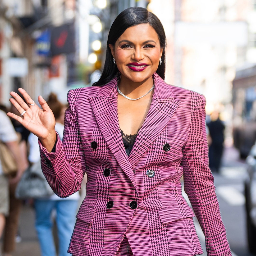  Mindy Kaling Announces She Gave Birth to Baby No. 3 in February 