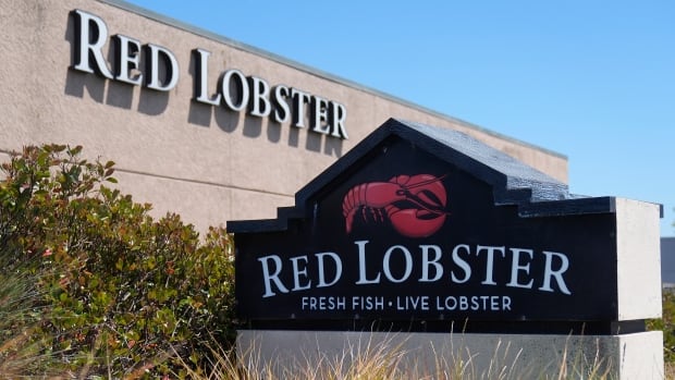 Ontario court approves sales process for Red Lobster Canada