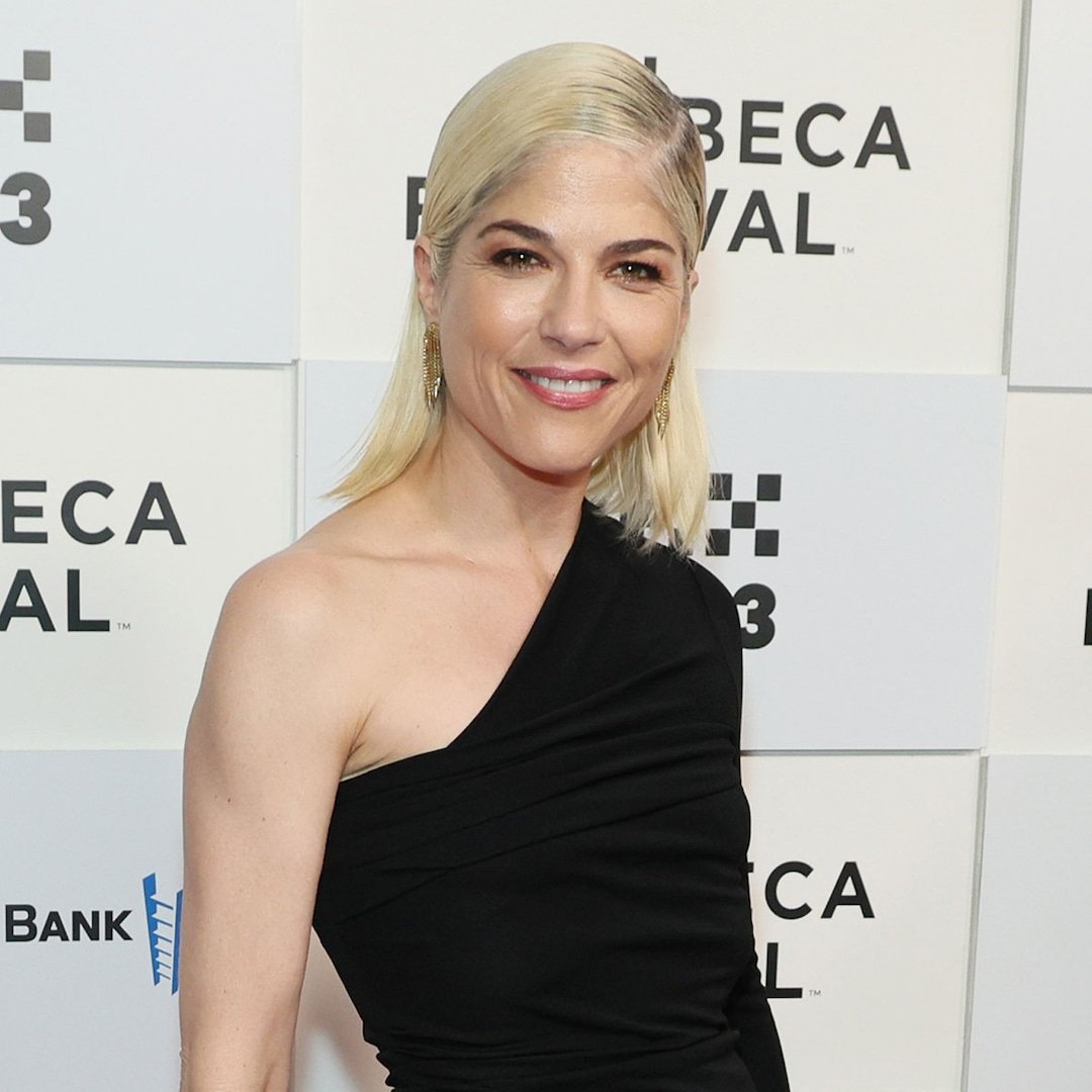  Selma Blair Turns Heads With Necktie Made of Blonde Braided Hair 