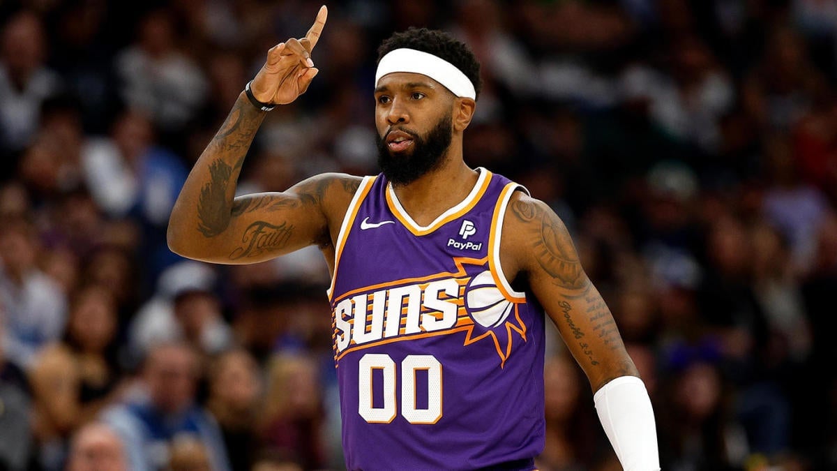  Suns set to have NBA's first half-billion-dollar payroll in 2026 after re-signing Royce O'Neale, per report 