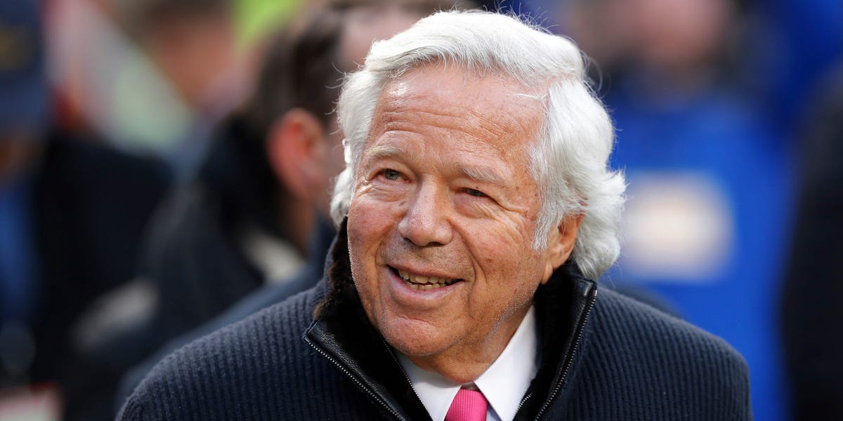 Robert Kraft donates $1 million to Yeshiva University to help Jewish transfer students after axing support for Columbia University