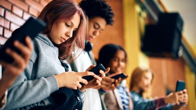 Can a law make social media less 'addictive'?