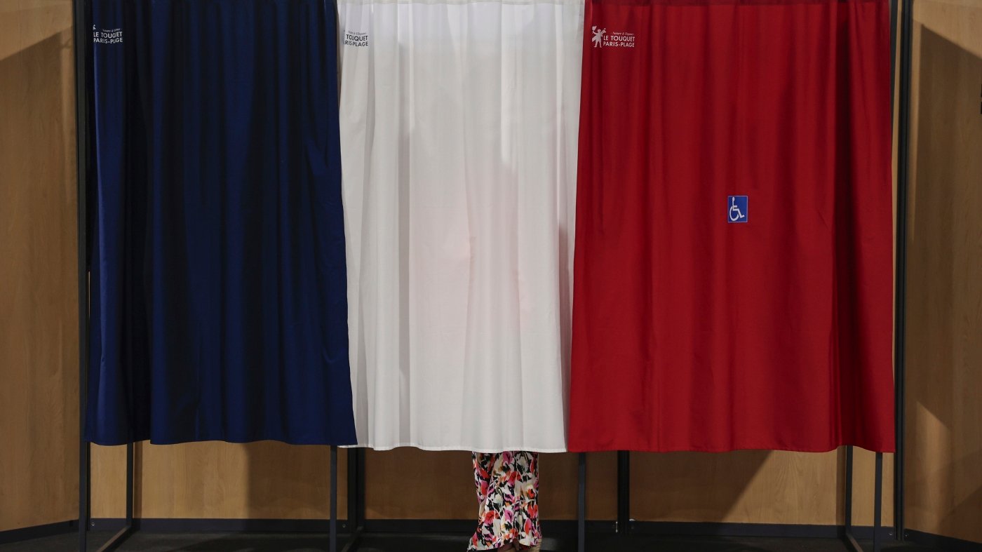 France is voting in a key election that could hand the far right a historic victory