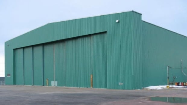 Canada's purchase of Inuvik hangar applauded by northerners and Arctic security experts