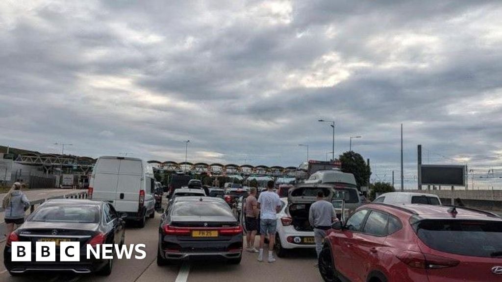 More than two-hour delays at Eurotunnel LeShuttle