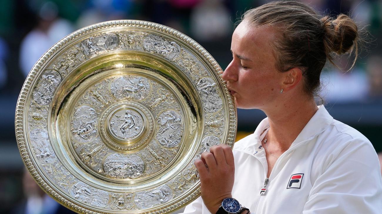 Tennis: Tschechin Krejcikova gewinnt erstmals Wimbledon