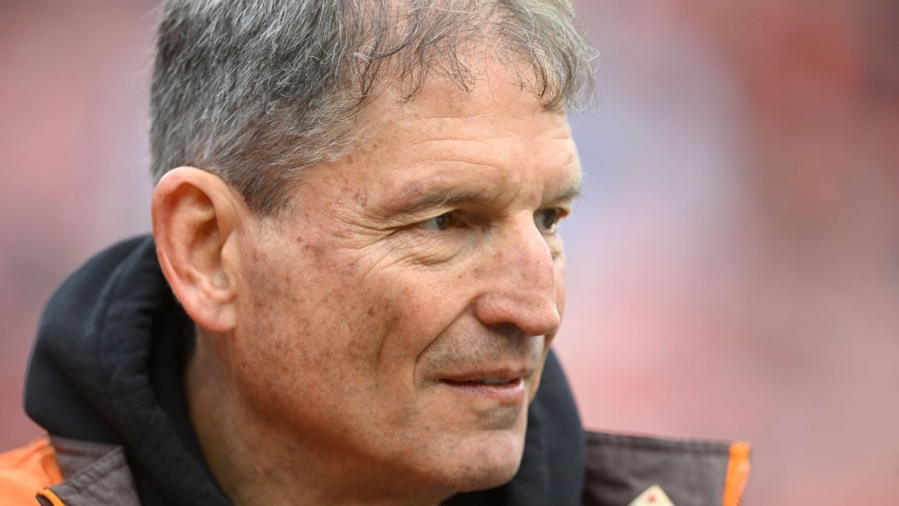 Former Browns great Kosar facing health issues