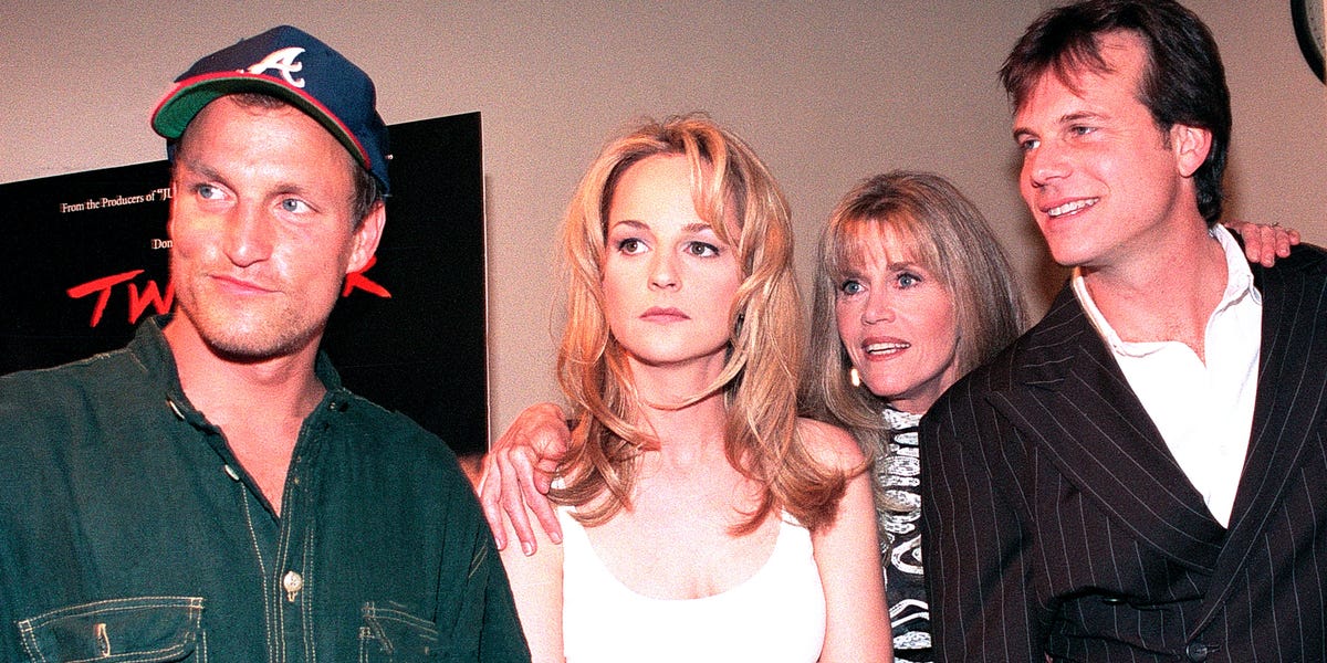 The best red carpet photos from the star-studded 1996 premiere of 'Twister'