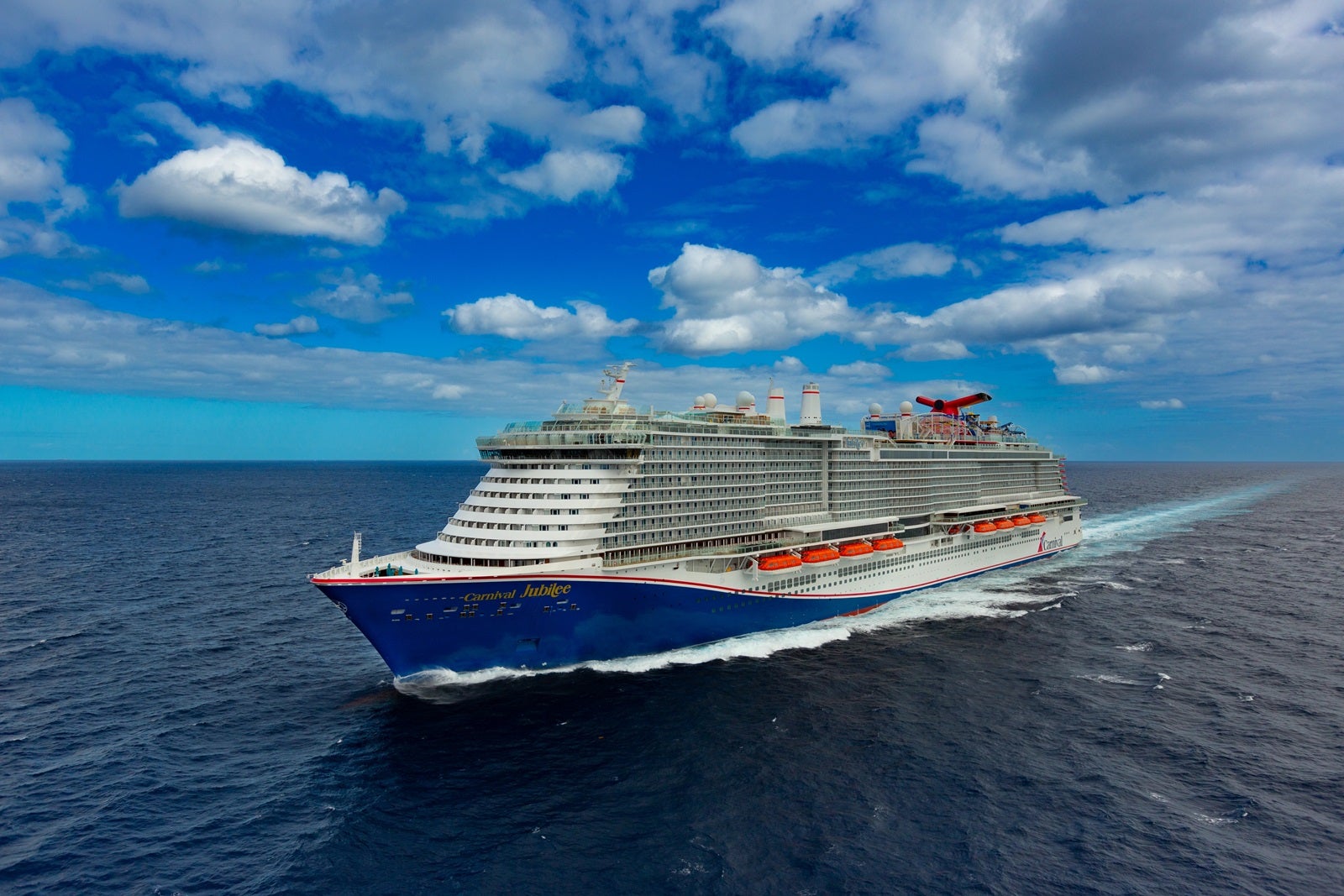 Even bigger! Cruise giant Carnival orders 3 massive new ships