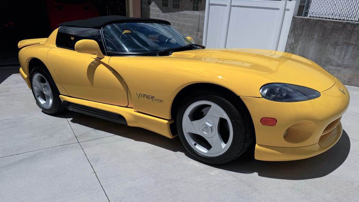 At $42,000, Could This 1994 Dodge Viper RT/10 Get You To Bite?