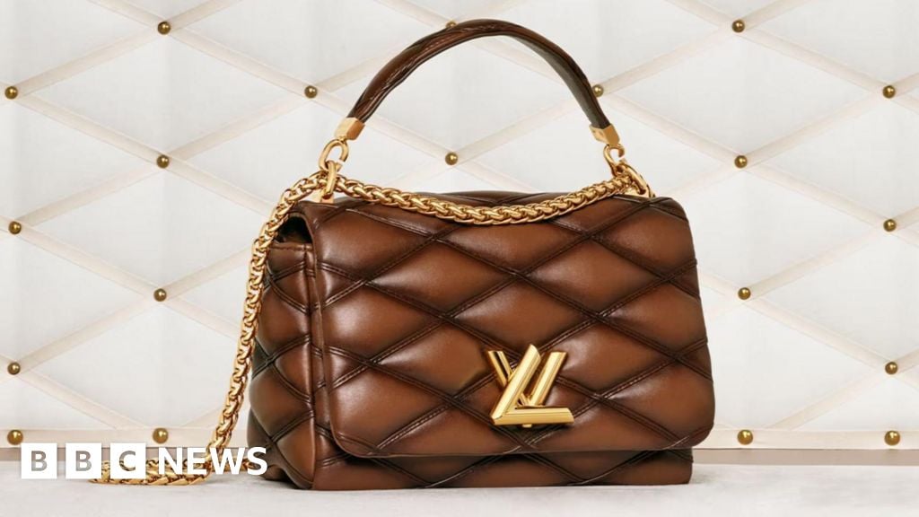 Luxury brands suffer as Chinese shoppers hold back