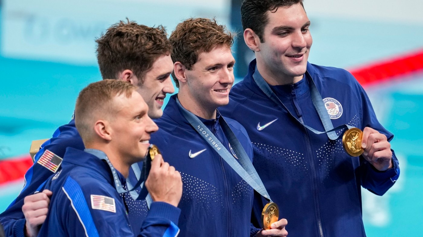 Swimmers score first Paris gold for U.S. in men's relay final