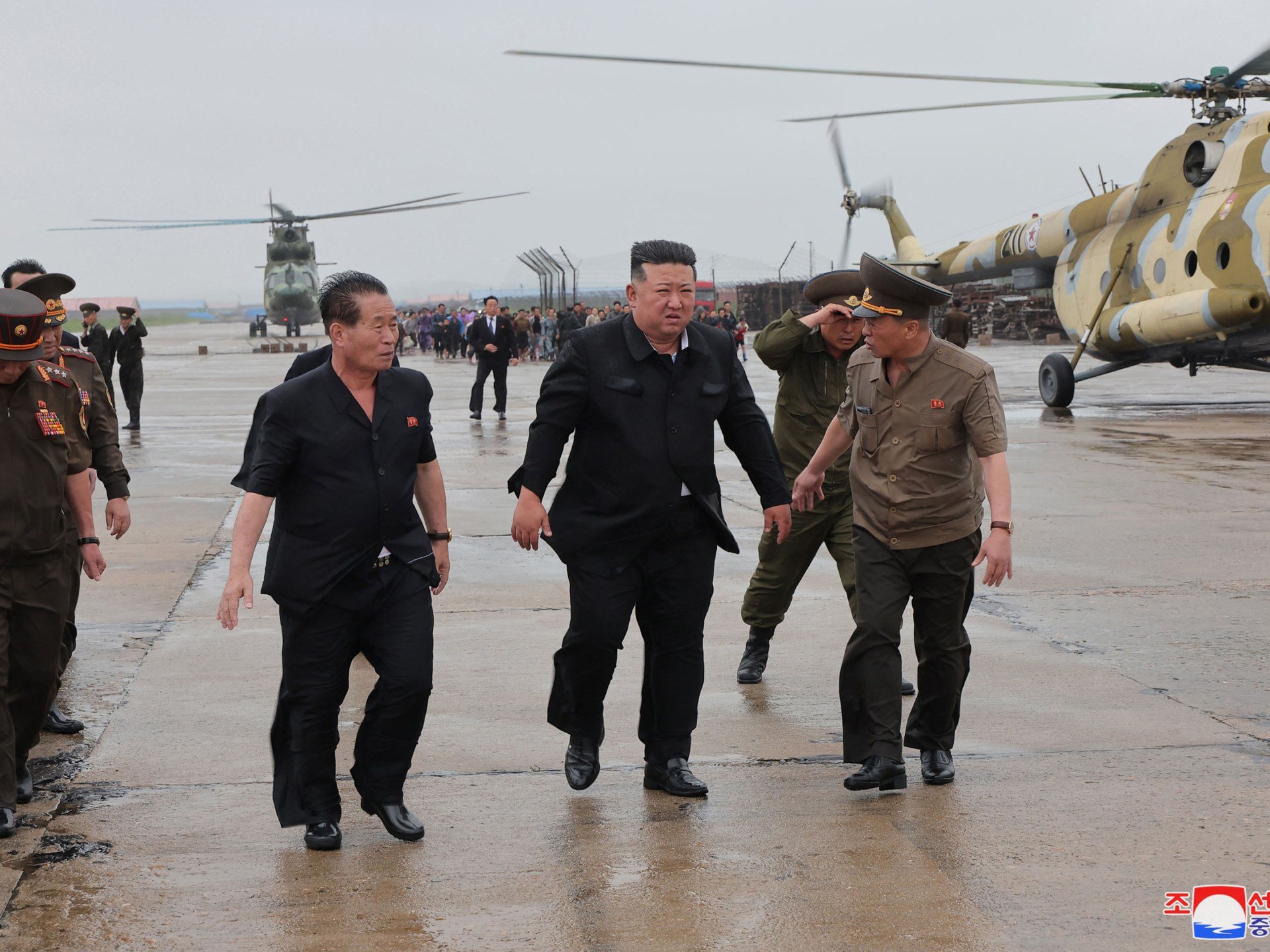 North Korea uses military helicopters to rescue thousands from floods