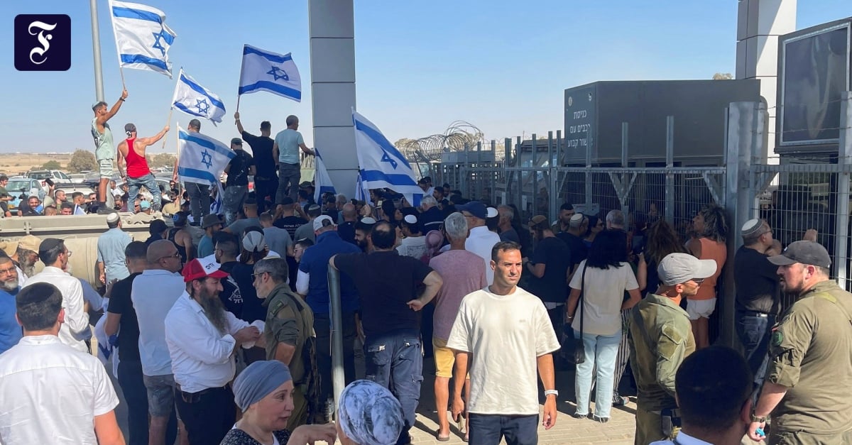 Liveblog zum Krieg in Nahost: Protest gegen Festnahme israelischer Soldaten