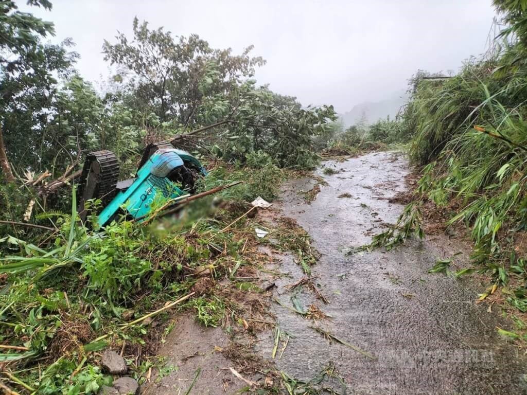 2 dead, 201 injured as Typhoon Gaemi nears Taiwan