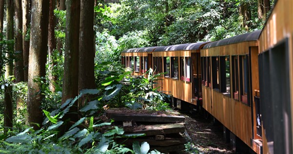 Alishan Forest Railway makes return to full service after 15 years