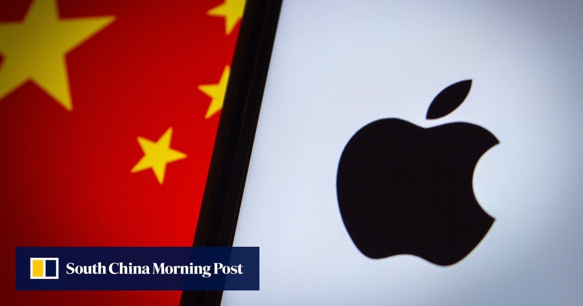 Apple COO meets Shenzhen official to discuss supply chain ahead of iPhone 16 launch