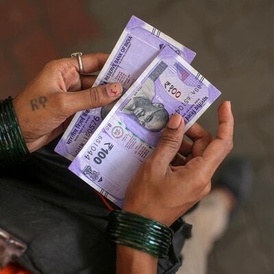 As crude oil prices rise, rupee falls 5 paise to 83.54 against US dollar