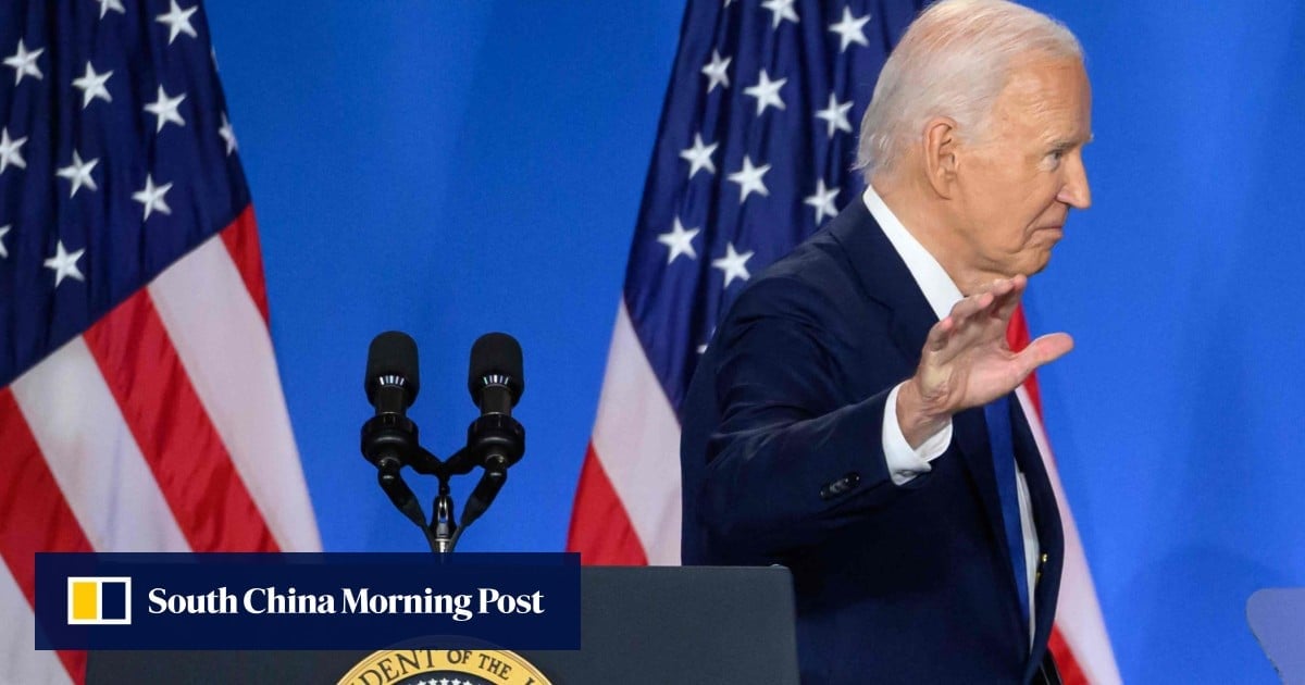 Biden told staff of decision to quit presidential race, 1 minute before he made it public