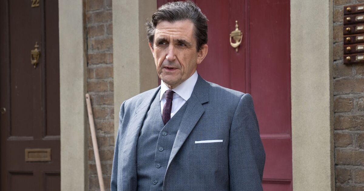 Call the Midwife's Stephen McGann shares behind-the-scenes secret as tragic plot teased