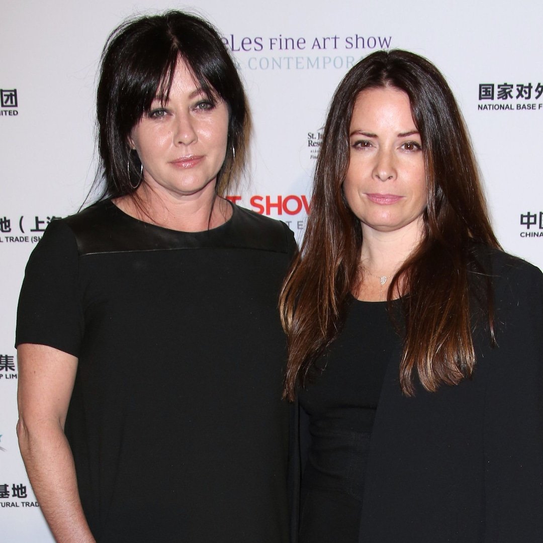  Charmed's Holly Marie Combs Honors Late "Fighter" Shannen Doherty 