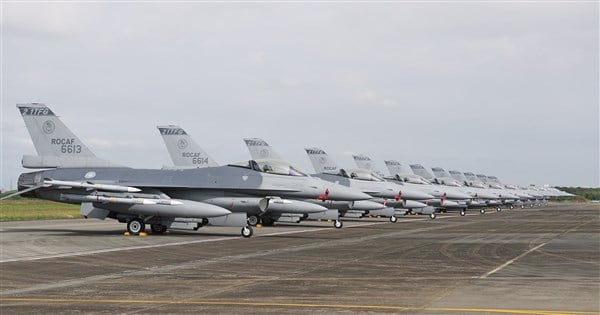 Chiayi Air Base to hold airshow showcasing F-16Vs