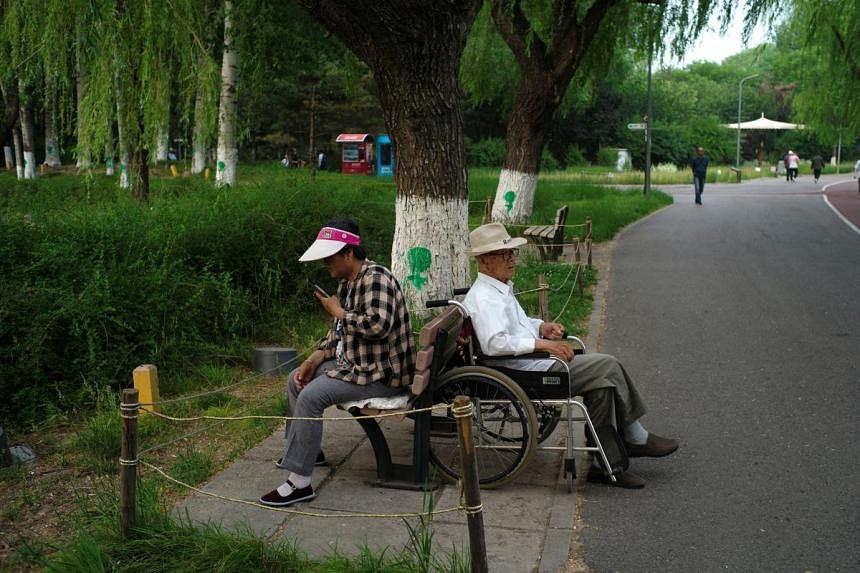 China to allow delayed retirement to combat population woes