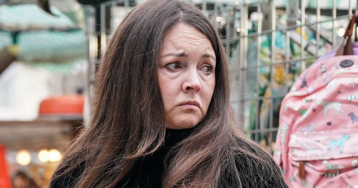 EastEnders fans 'rumble' soap legend's return but it's bad news for Stacey Slater