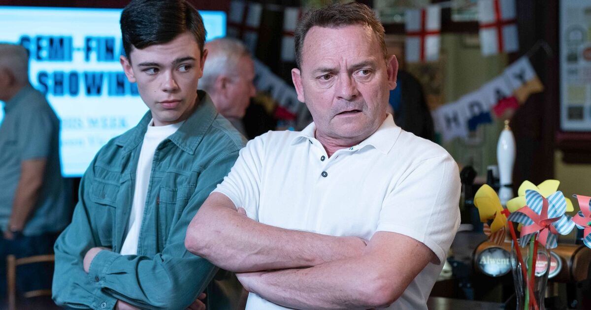 EastEnders Mitchell exit confirmed as Billy makes heartbreaking discovery about his mum