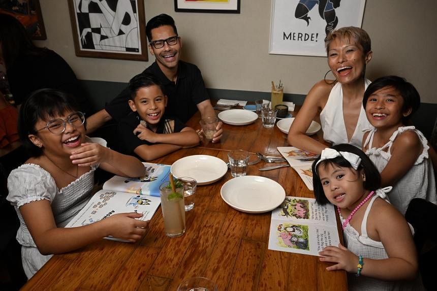 Eating out with kids: How to have happy family meals without mobile phones and tablets
