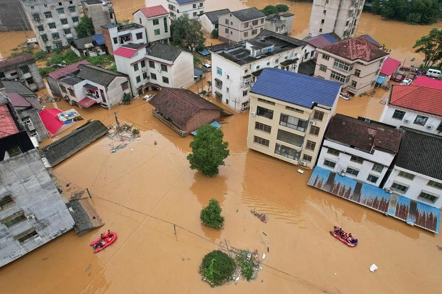 Flood fears in China's east as rain swells Yangtze River levels