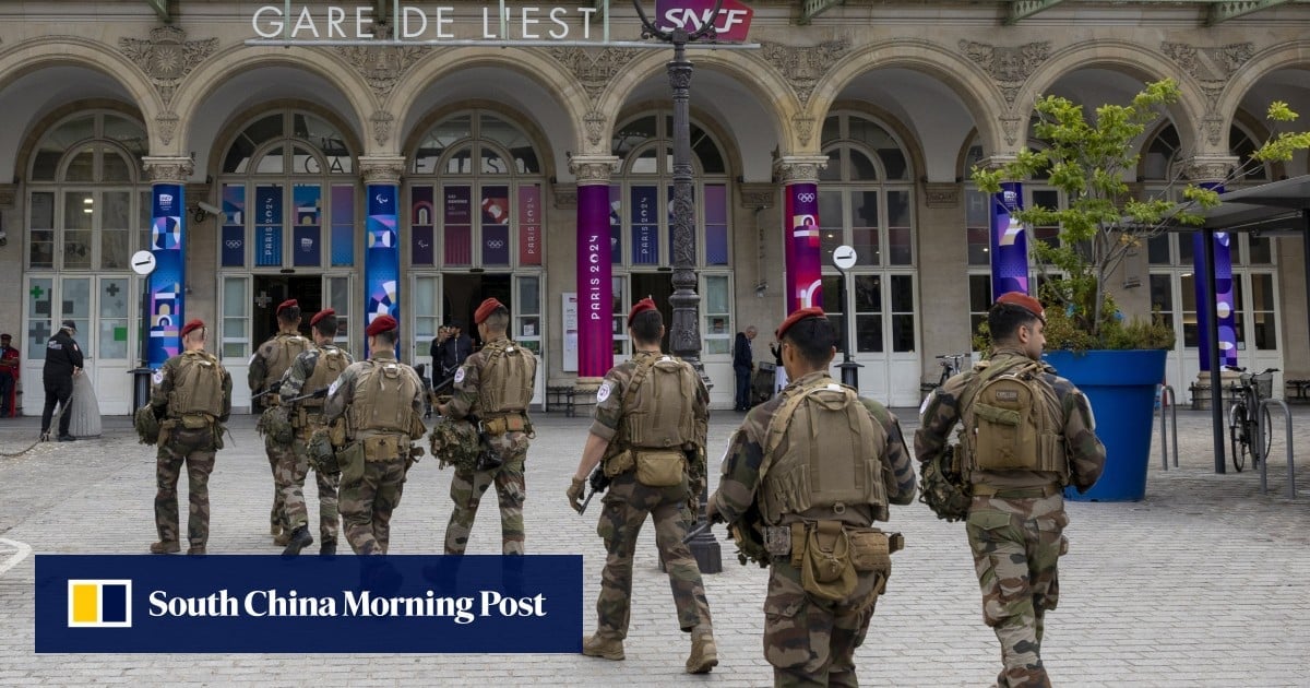 French police detain man suspected of stabbing soldier in Paris