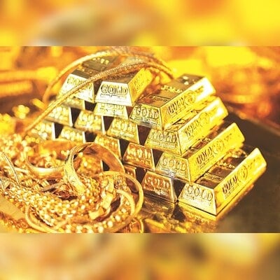 Gold slips Rs 10, silver down Rs 100; yellow metal trading at Rs 70,850