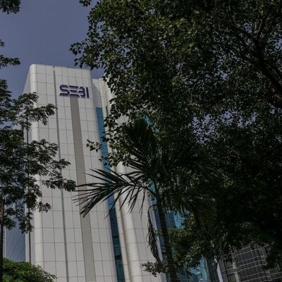 Govt, Sebi warnings pile up as retail participation in stock mkt explodes