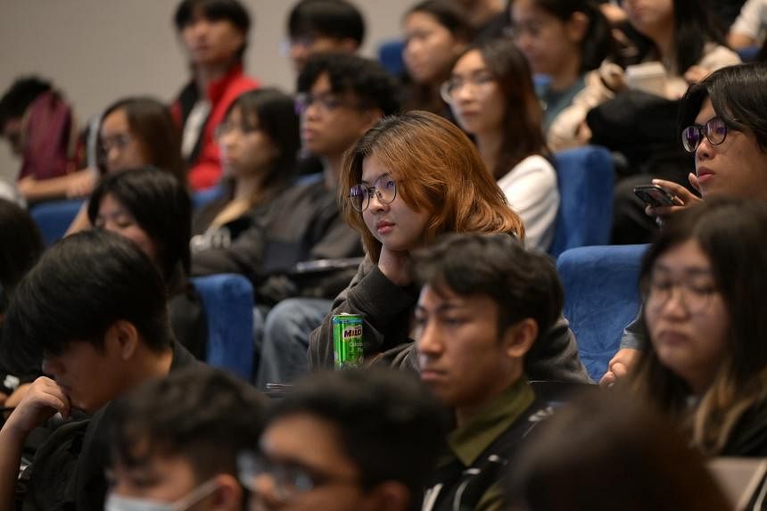Graduates from work-study programmes earn more; 10 new courses launched in 2024