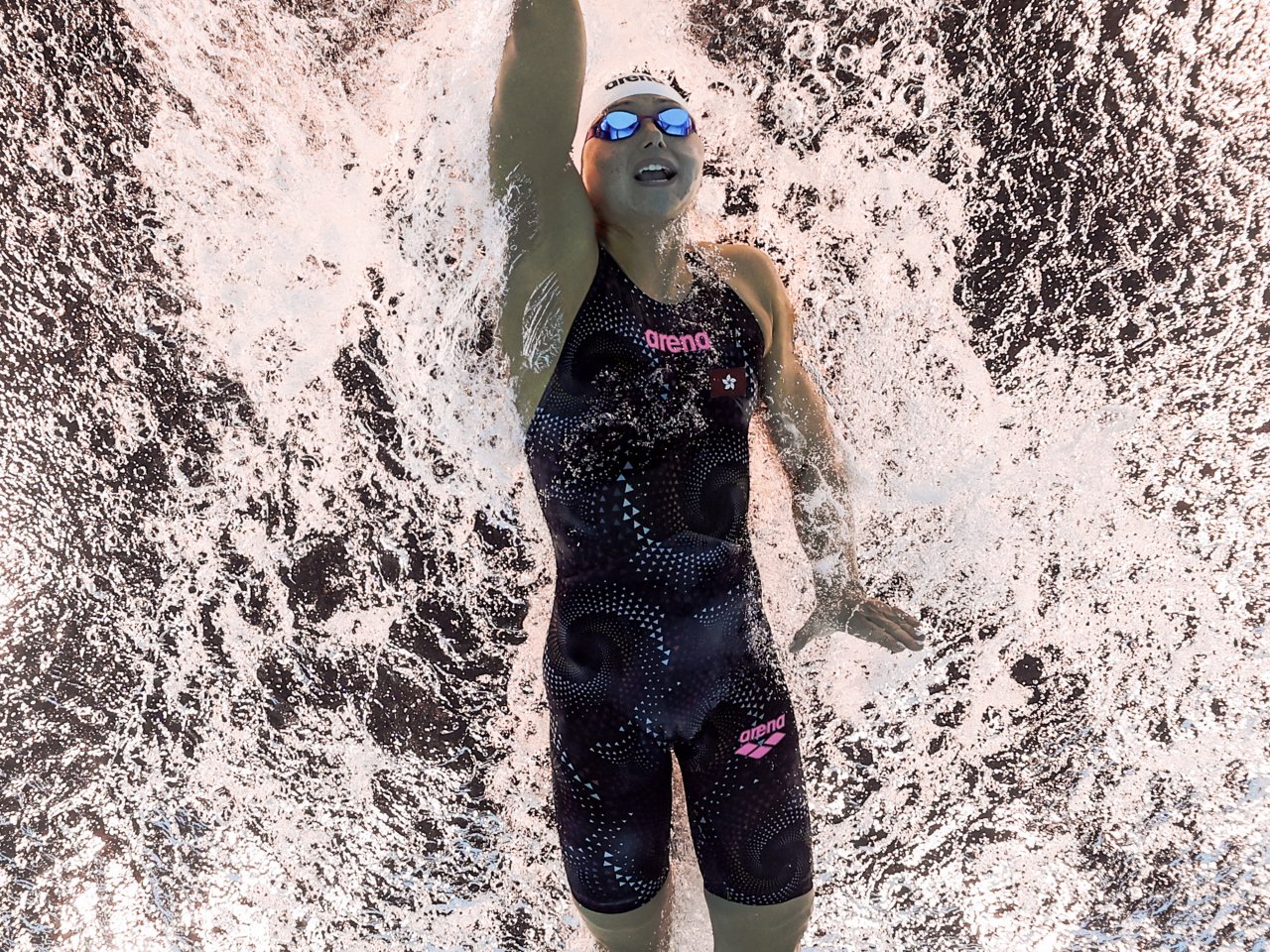 Haughey takes bronze in 100m free, gold for Sjoestroem