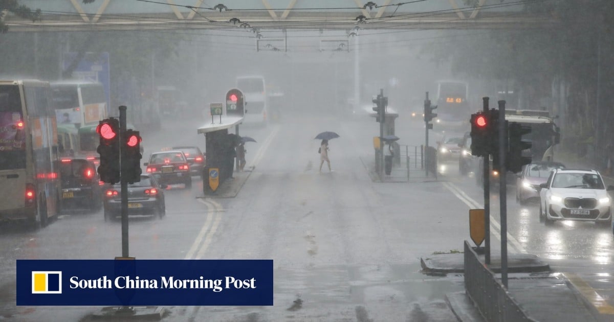 Hong Kong may issue No 1 typhoon signal between Saturday afternoon and night