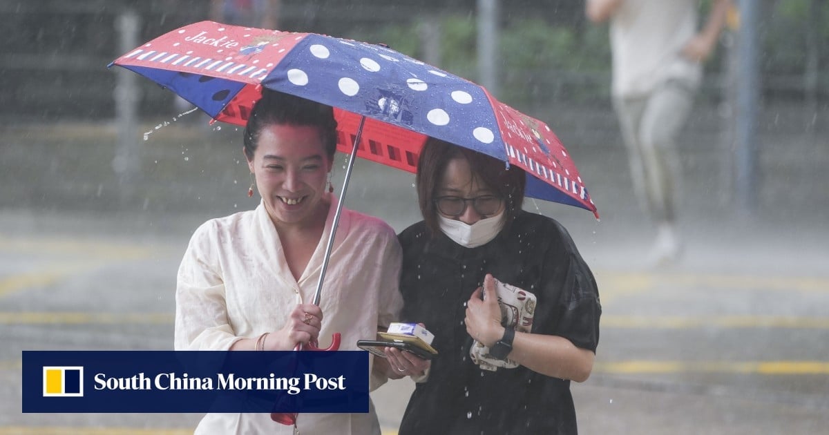Hong Kong Observatory warns of heavy showers, with weather to improve later in the week